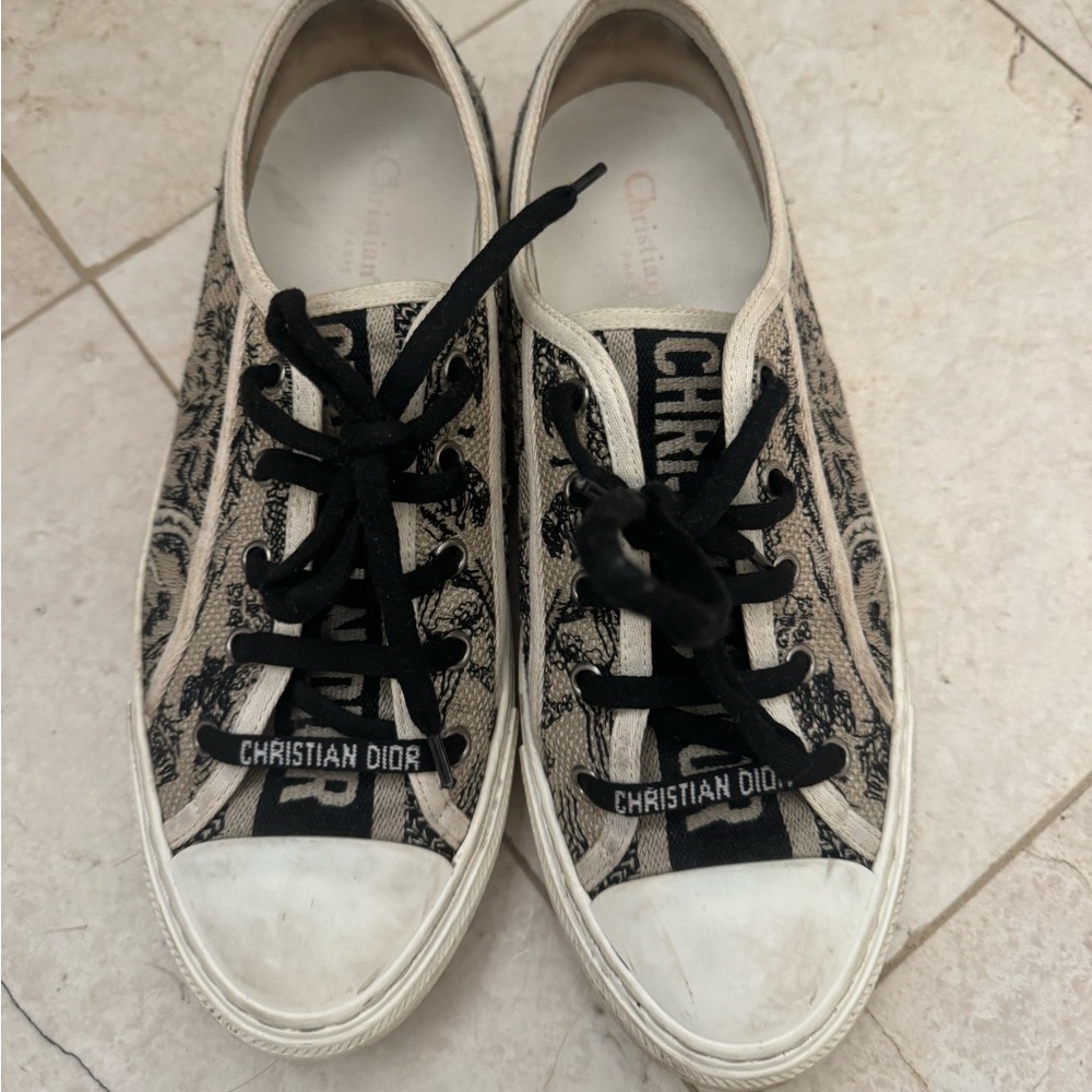 Women’s Walk’N’Dior Sneakers Size 40